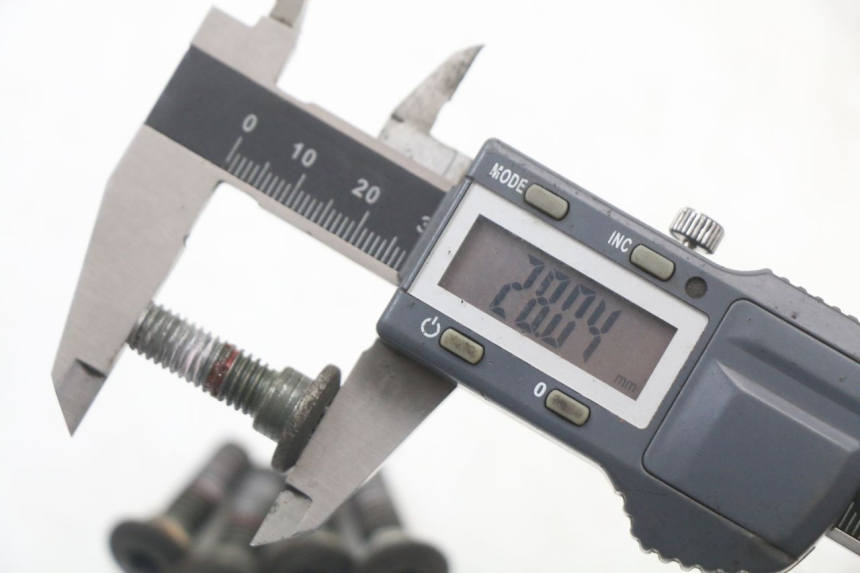 photo de VIS DISQUE DE FREIN SYM ORBIT III 3 4T 50 (2018 - 2021) - Zoom état d’usage