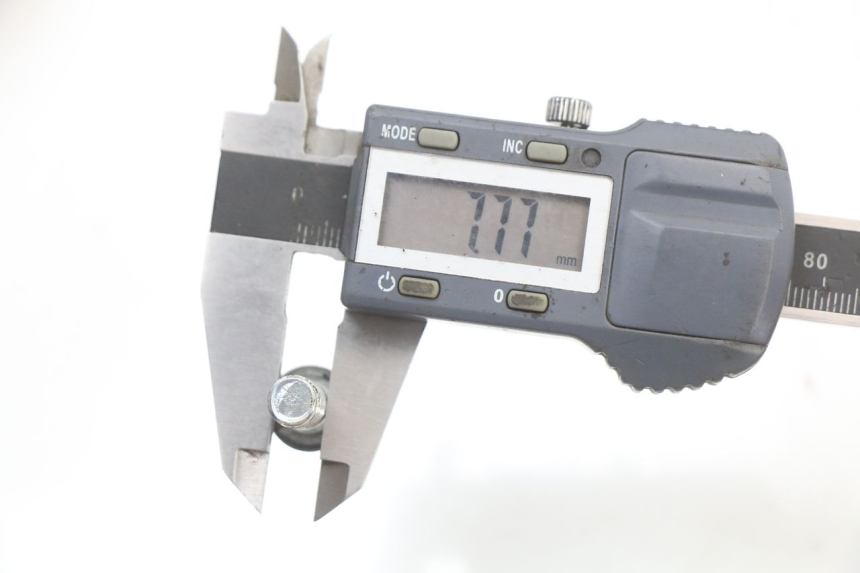 photo de VIS DISQUE DE FREIN PEUGEOT VIVACITY NEW 4T 50 (2008 - 2017) - Gros plan technique