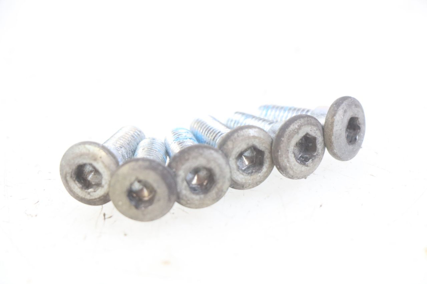 photo de VIS DISQUE DE FREIN DAELIM VJ ROADWIN FI 125 (2008 - 2017) - Détail de la pièce