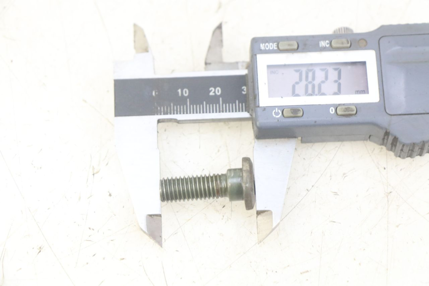 photo de VIS DISQUE DE FREIN SYM WOLF SB 125 (2011 - 2018) - Zoom état d’usage