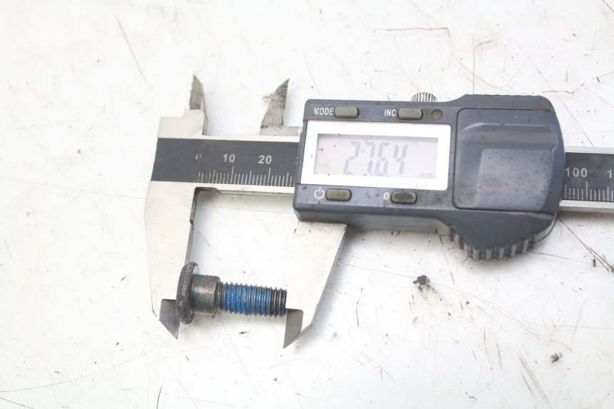 photo de VIS DISQUE DE FREIN KYMCO X-CITING XCITING 400 (2014 - 2018) - Gros plan technique