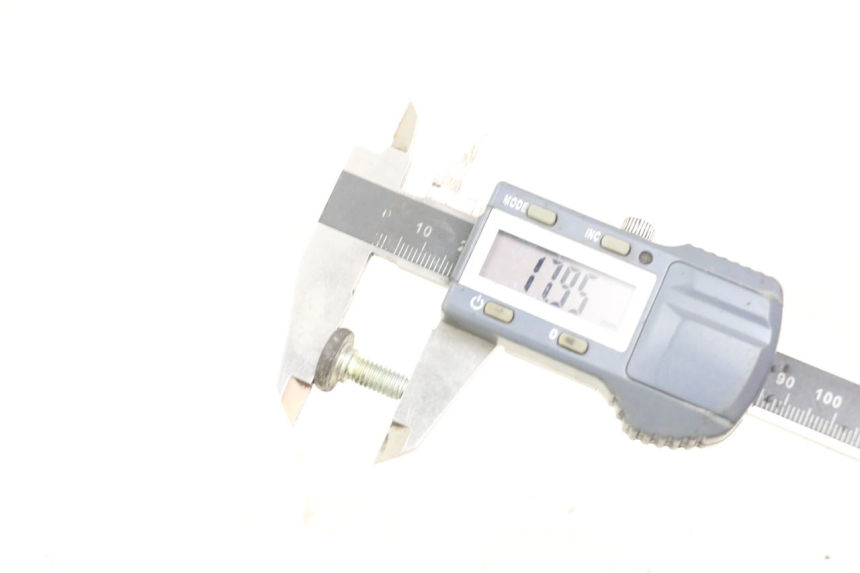 photo de VIS DISQUE DE FREIN YAMAHA XMAX X-MAX 125 (2006 - 2009) - Zoom état d’usage