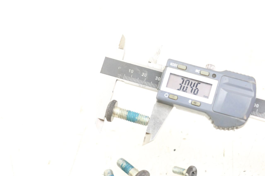 photo de VIS DISQUE DE FREIN YAMAHA XMAX X-MAX 125 (2006 - 2009) - Autre angle de vue