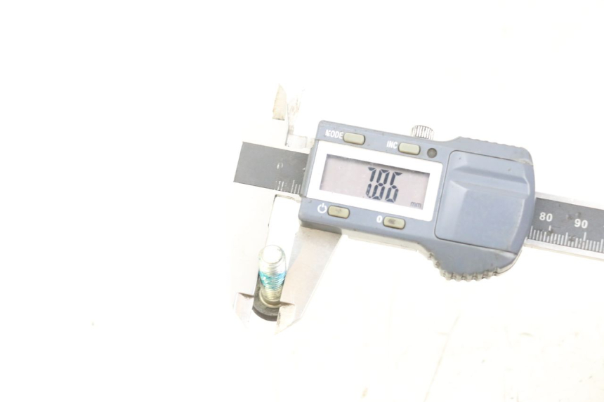 photo de VIS DISQUE DE FREIN YAMAHA XMAX X-MAX 125 (2006 - 2009) - Gros plan technique