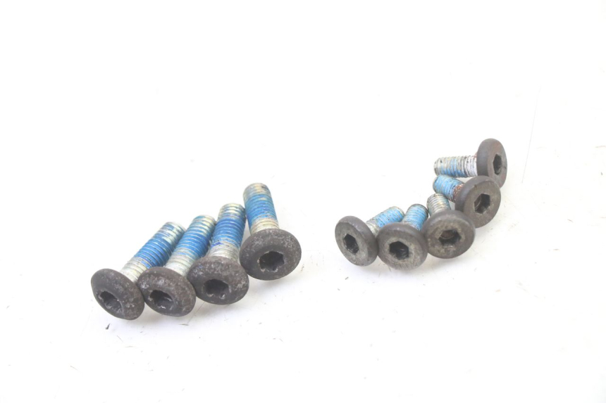 photo de VIS DISQUE DE FREIN YAMAHA XMAX X-MAX 125 (2006 - 2009) - Zoom état d’usage