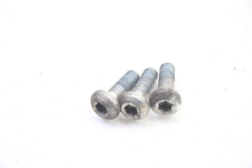 photo de VIS DISQUE DE FREIN YAMAHA XMAX X-MAX 125 (2021 - 2025) - Détail de la pièce