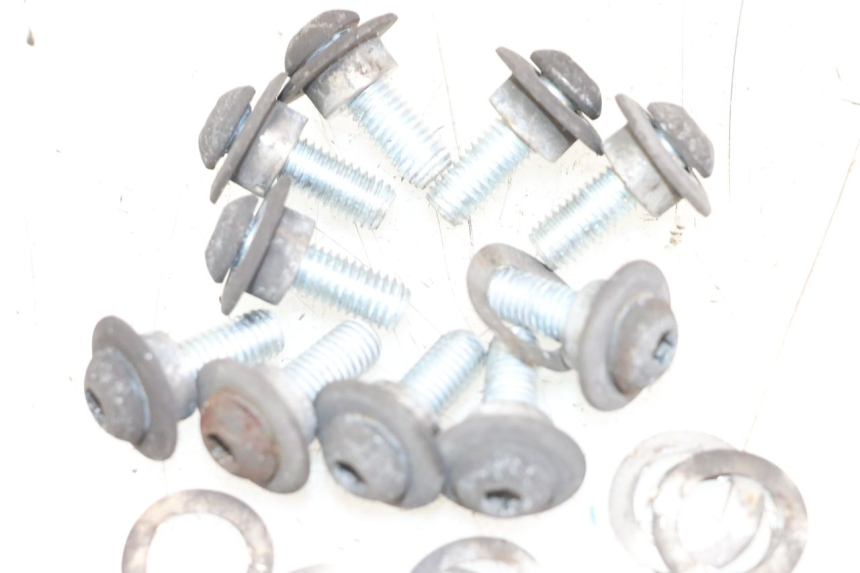 photo de VIS DISQUE DE FREIN PIAGGIO X10 125 (2012 - 2017) - Détail de la pièce