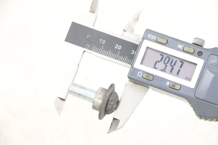 photo de VIS DISQUE DE FREIN PIAGGIO X10 125 (2012 - 2017) - Zoom état d’usage