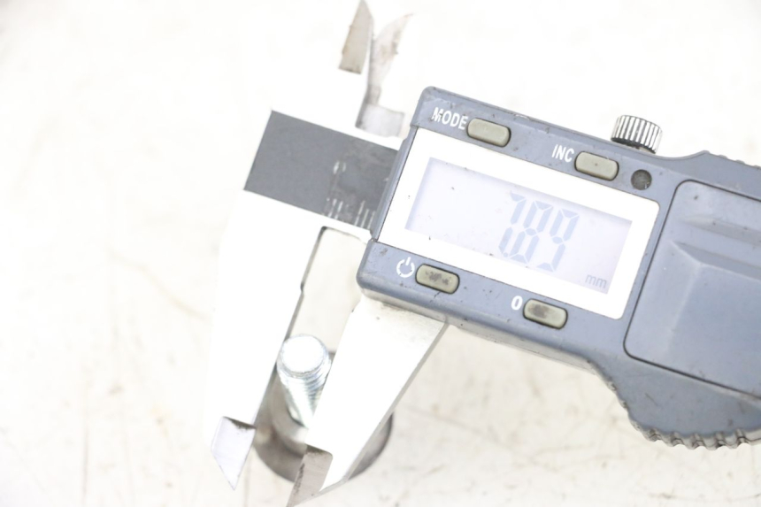 photo de VIS DISQUE DE FREIN PIAGGIO X10 125 (2012 - 2017) - Autre angle de vue