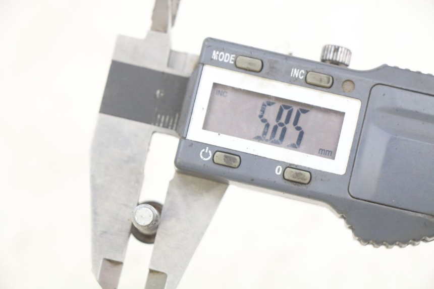 photo de VIS DISQUE DE FREIN PIAGGIO X9 EVOLUTION 125 (2003 - 2007) - Détail de la pièce