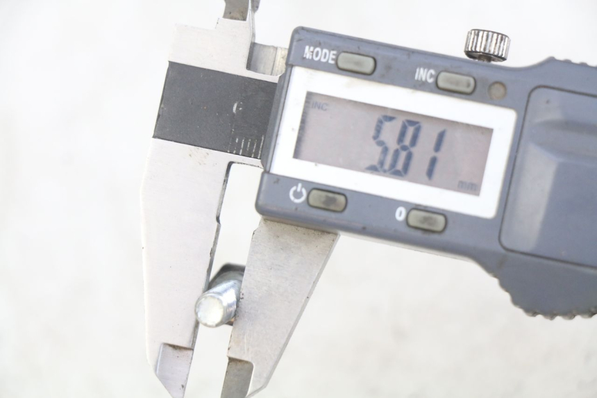 photo de VIS DISQUE DE FREIN PIAGGIO XEVO - X EVO 125 (2007 - 2017) - Détail de la pièce