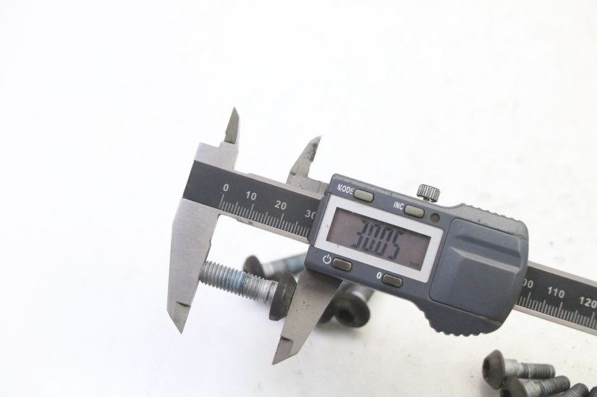 photo de VIS DISQUE DE FREIN YAMAHA XJ6 ABS 600 (2008 - 2016) - Autre angle de vue