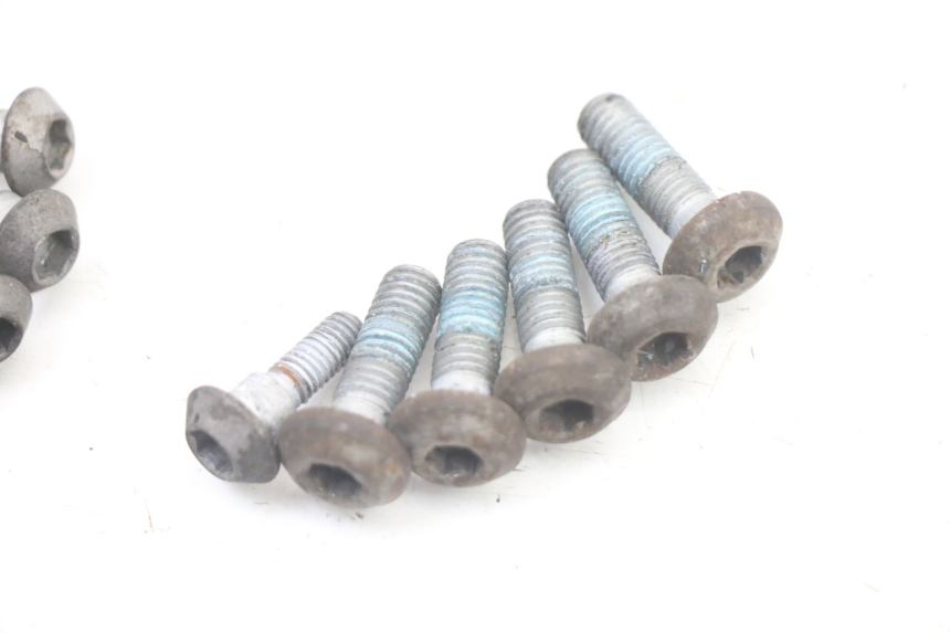 photo de VIS DISQUE DE FREIN YAMAHA XJ6 600 (2008 - 2016) - État de surface