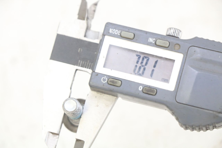 photo de VIS DISQUE DE FREIN YAMAHA YP MAJESTY 400 (2004 - 2008) - Zoom état d’usage