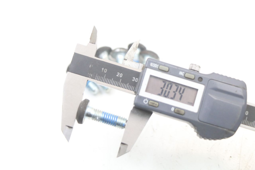 photo de VIS DISQUE DE FREIN YAMAHA YP MAJESTY 125 (2002 - 2006) - Autre angle de vue