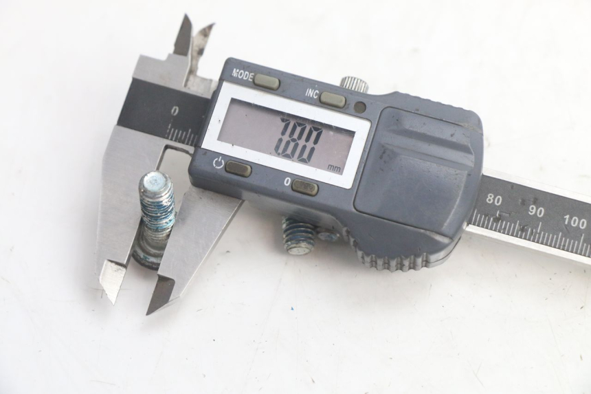 photo de VIS DISQUE DE FREIN YAMAHA YP MAJESTY 125 (1998 - 2001) - Autre angle de vue