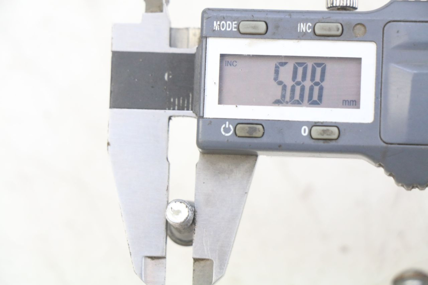 photo de VIS DISQUE DE FREIN PIAGGIO ZIP 2T 50 (2009 - 2019) - Détail de la pièce