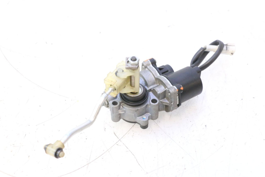 photo de VOLETS AIR YAMAHA YZF R6 600 (2008 - 2009) - Vue principale
